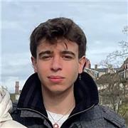 Insegnante d'inglese fuori dalle righe, con esperienza d'insegnamento online e in presenza